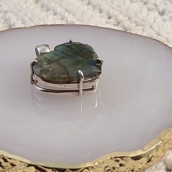 Labradorite Heart Pendant | Sterling Silver Iridescent Gemstone Necklace Charm - Picture 4 of 9